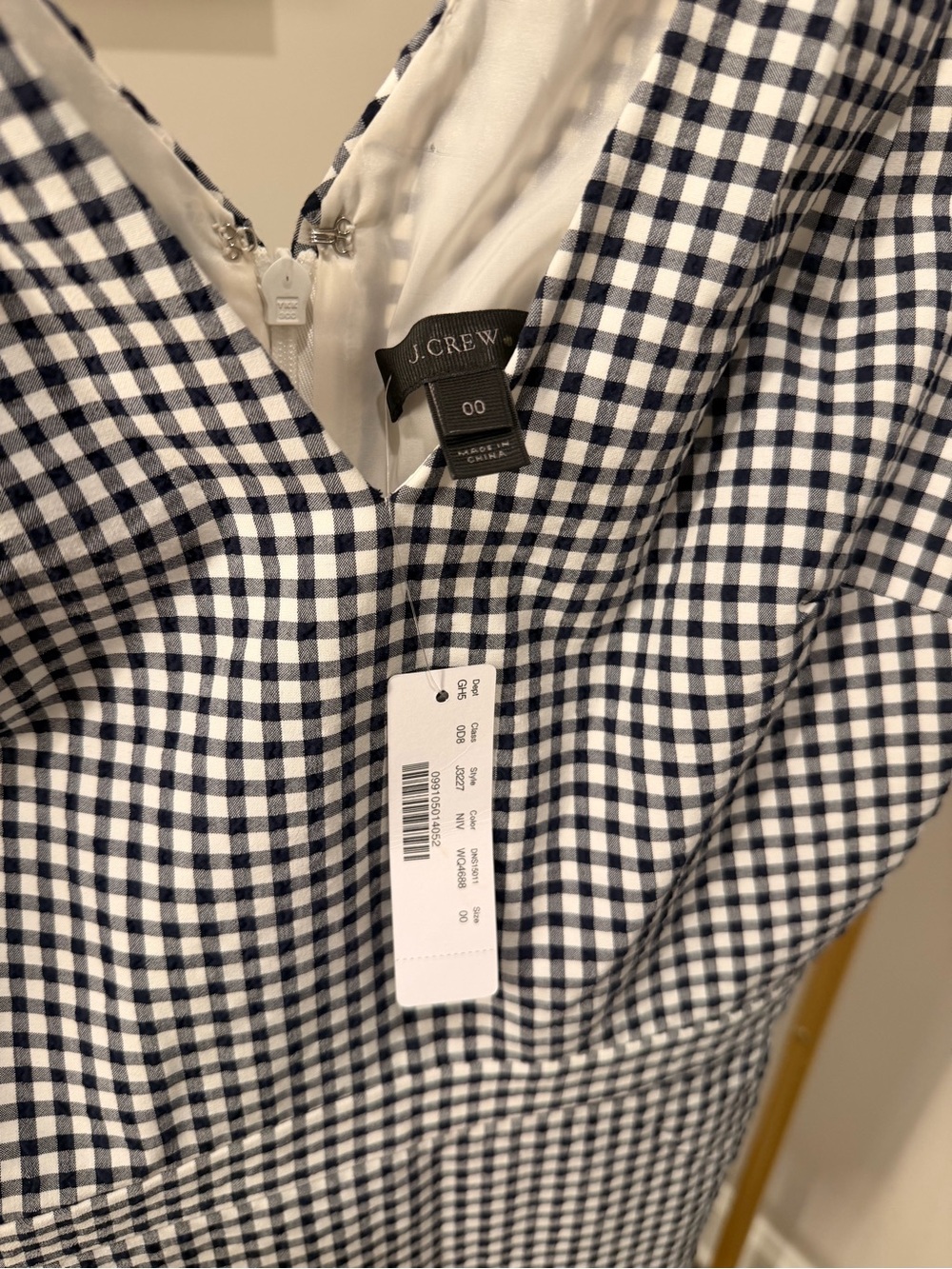Shirt Subcategory Identification - Picture 4 of 5